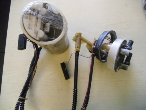 Bomba Combustível Mercedes W203 Gasolina 2002 bc218